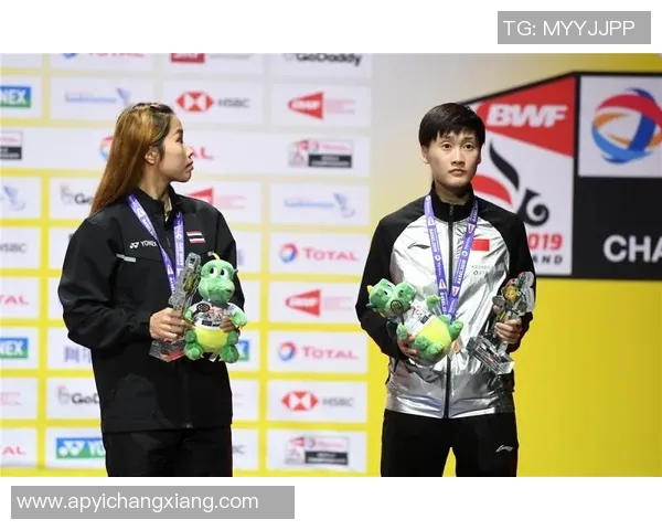 重庆羽毛球队与深圳羽毛球队赛后分析：节奏掌控与战术对决的深度剖析