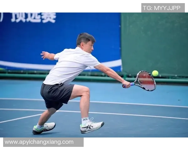 重庆网球队在杯赛中的灵活战术运用与表现分析 重庆网球队在杯赛中的灵活战术运用与表现分析